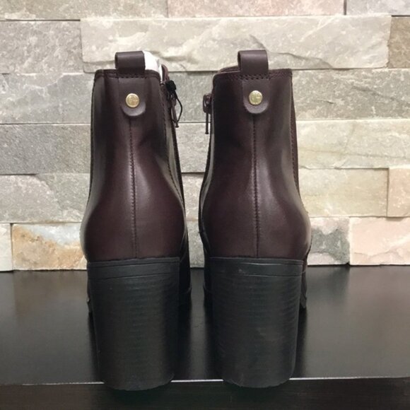 Giani Bernini Korma Memory-Foam Ankle Booties - Picture 9 of 10